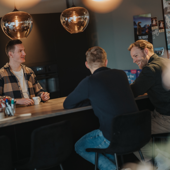 Arcady-specialisten delen kennis en ervaringen tijdens een interactieve IT-training en kennissessie
