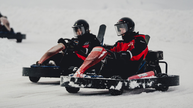 Arcady team aan het icekarten tijdens 10-jarig jubileum in Lapland